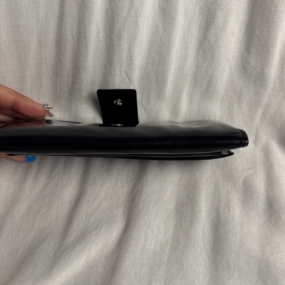 Gucci Midnight Black Leather Pouch - Picture 7 of 7